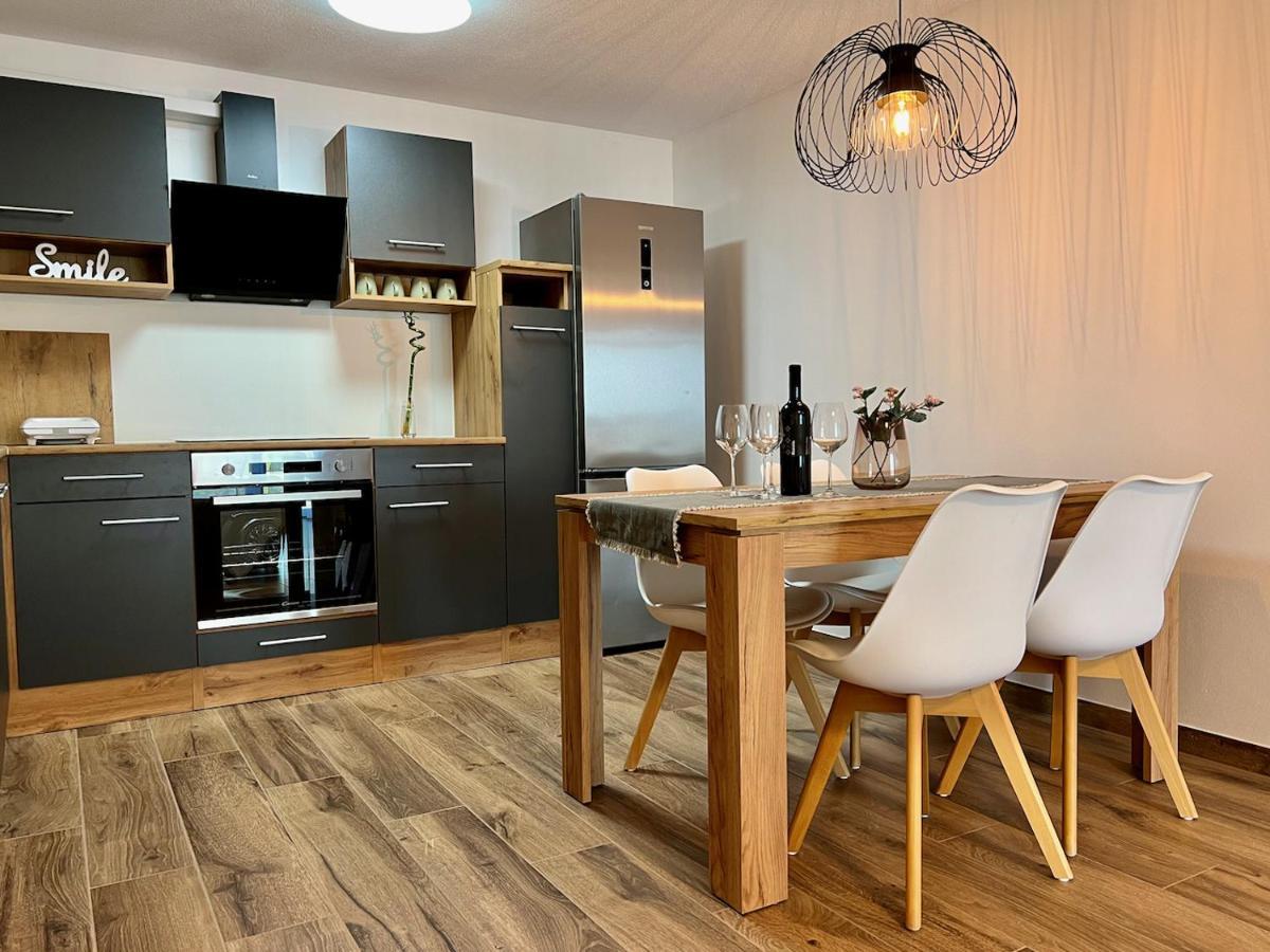 Apartment Zen Zgornje Skofije Exteriör bild