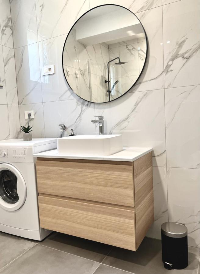 Apartment Zen Zgornje Skofije Exteriör bild